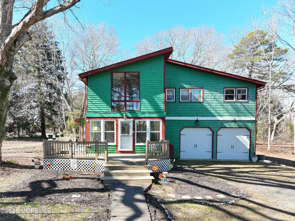 99 Old Main Shore Road, Barnegat