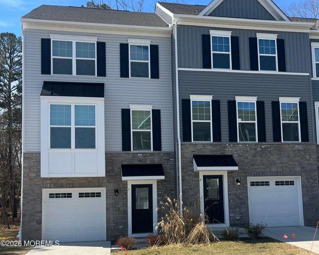 1 Halifax Road 1, Bayville