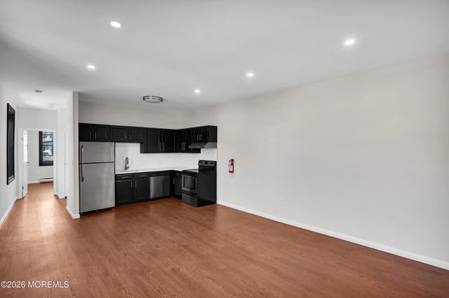 31 W Front Street 1, Red Bank