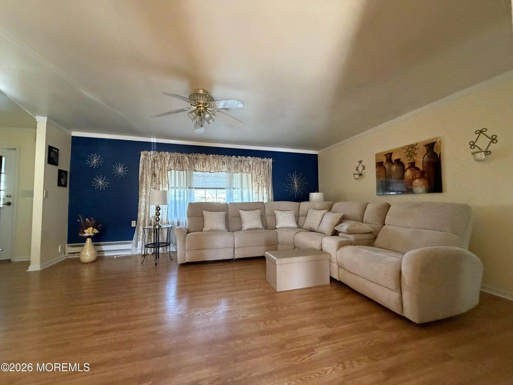1203a Shetland Drive, Lakewood