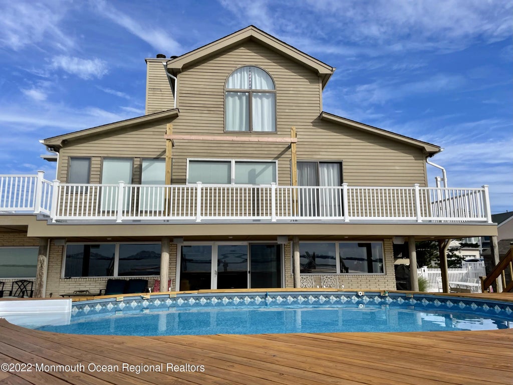 218 Cartagena Drive, Brick