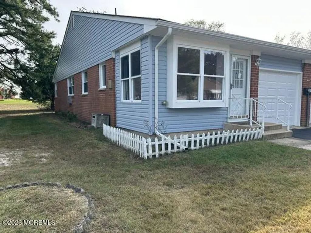 25 Hancock Drive A, Whiting