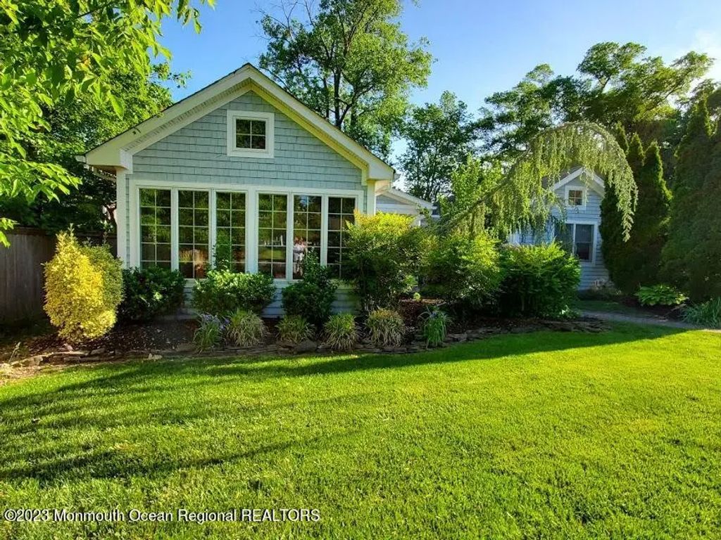 218 Bridge Avenue, Bay Head