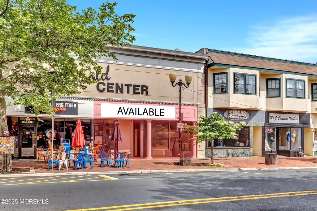 31 E Main Street, Freehold