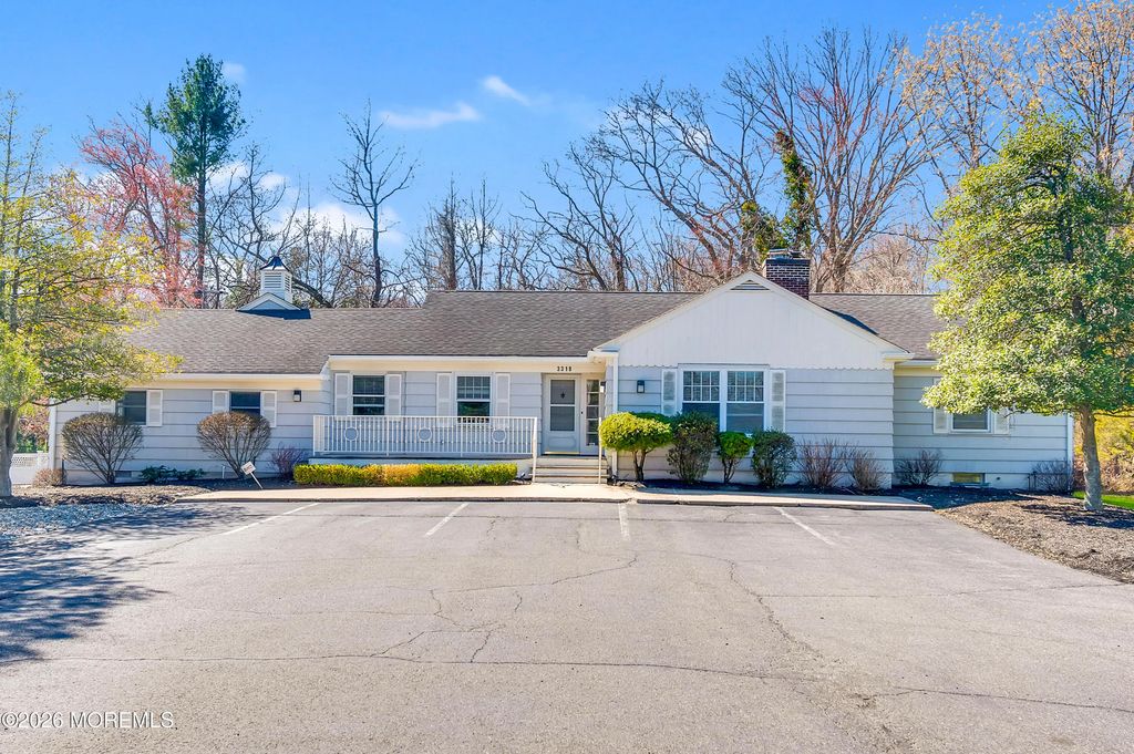 3318 Highway 33, Neptune Township