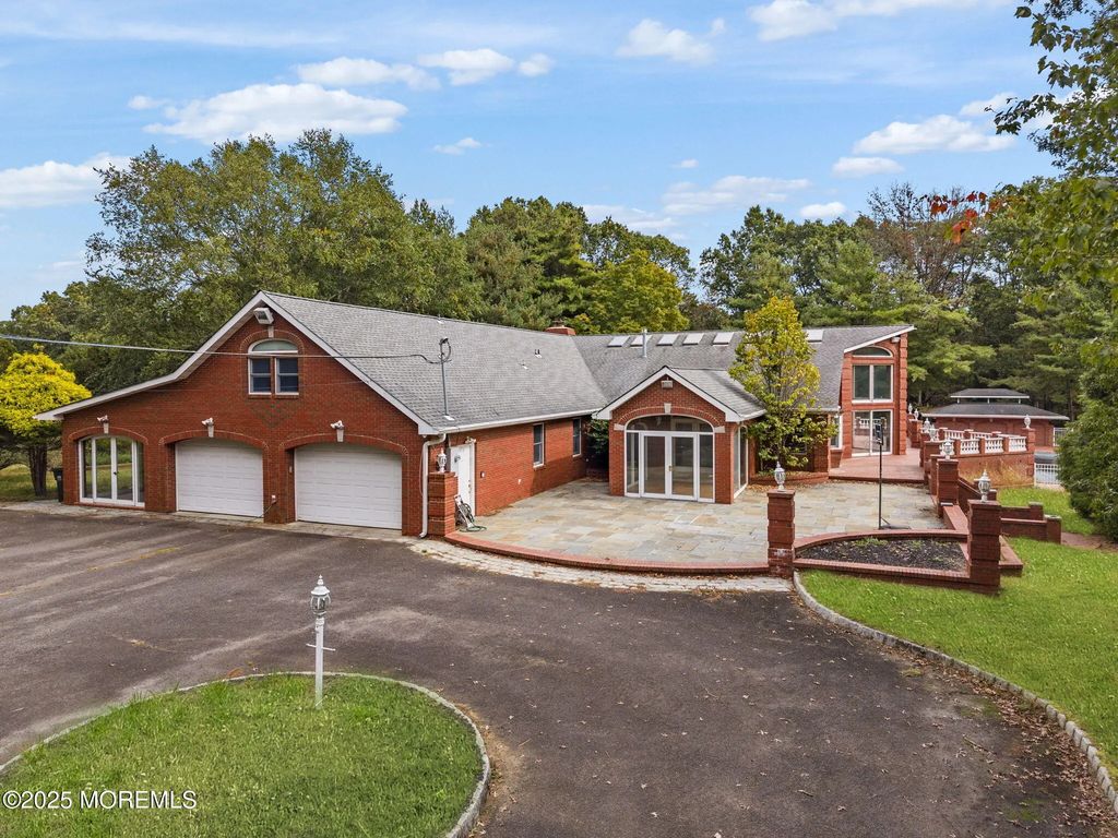 19-23 Roberts Road, Millstone