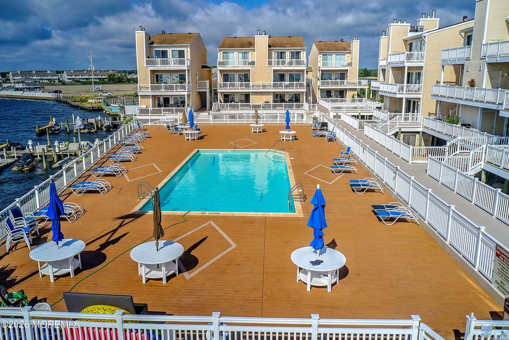 401 Bay Shore Drive 2b, Barnegat