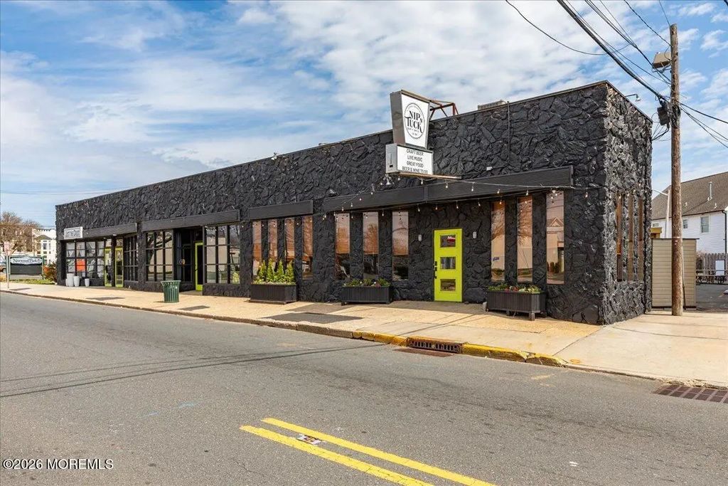 11-23 Norwood Avenue, Long Branch
