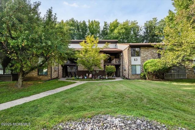 63 Overlook Way D, Manalapan