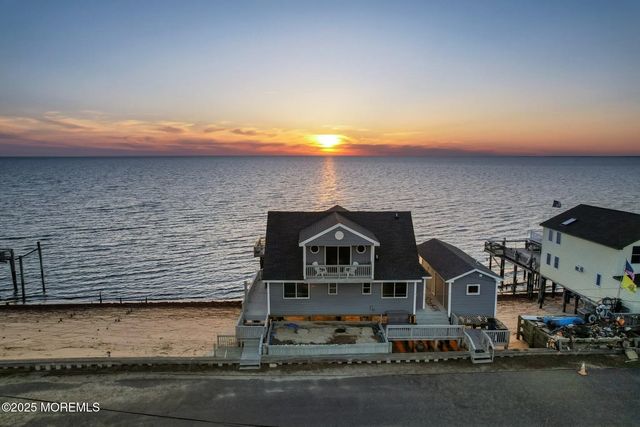 27 S Beach Drive, Cape May Court House