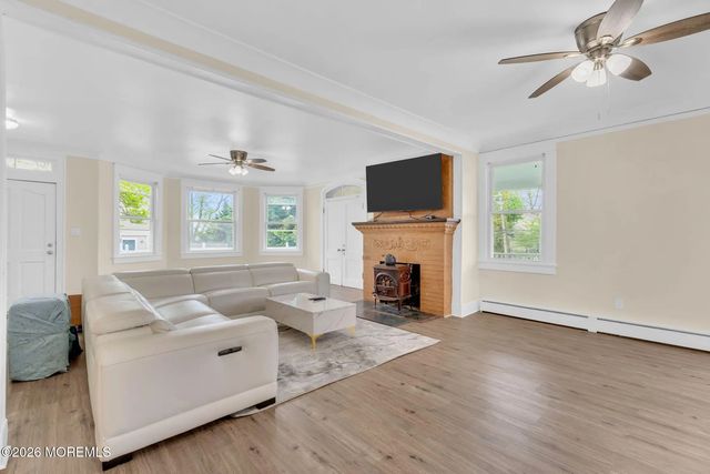 123 Reynolds Drive, Eatontown