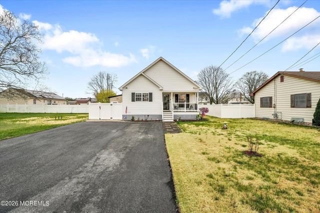111 N Laurel Street, Landisville