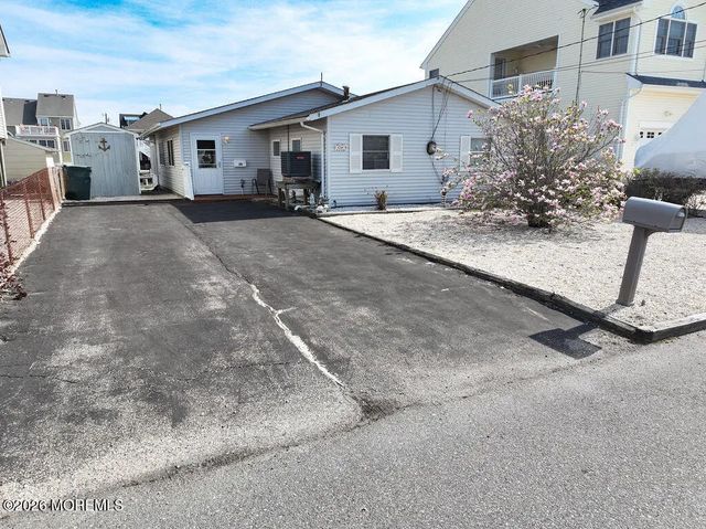 28 W Hudson Drive, Little Egg Harbor