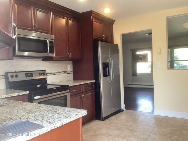 644 Plymouth Drive B, Lakewood