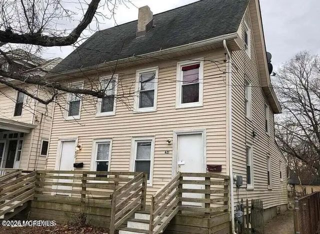 621 E Pine Street, Millville