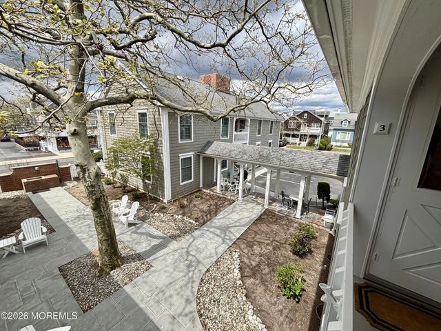 21 Mount Street B-3, Bay Head