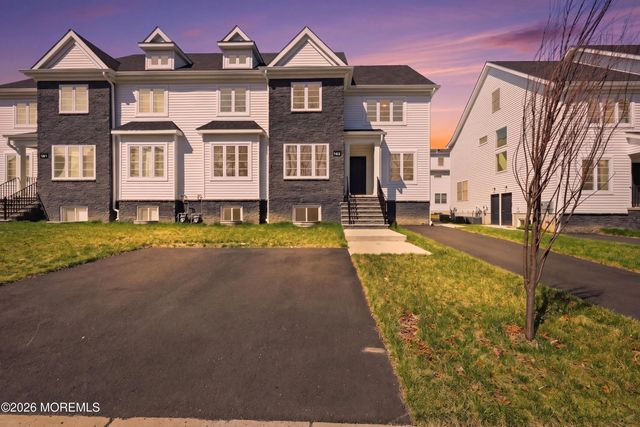193 Colonial Drive, Lakewood