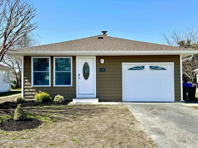 339 Curacao Street, Toms River
