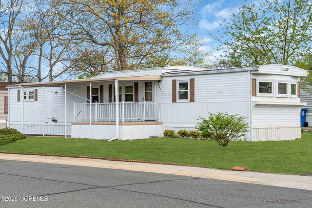 845 Anvil Way, Toms River