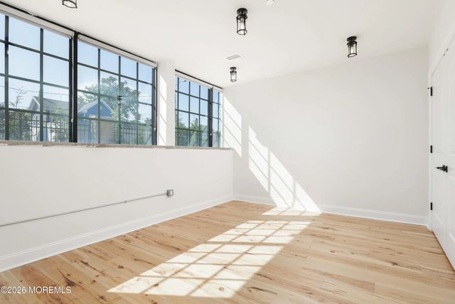 179 Chelsea Avenue 101, Long Branch