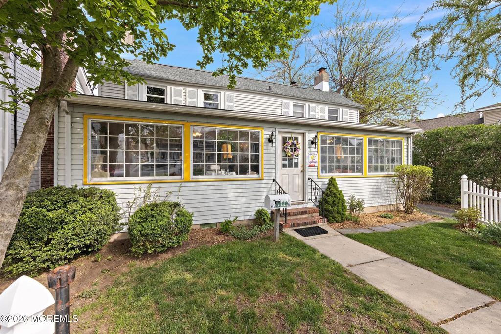 807 River Road, Fair Haven