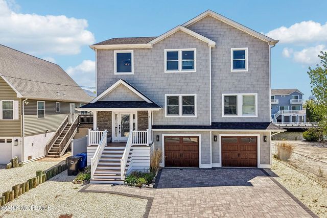 65 Sylvia Lane, Manahawkin