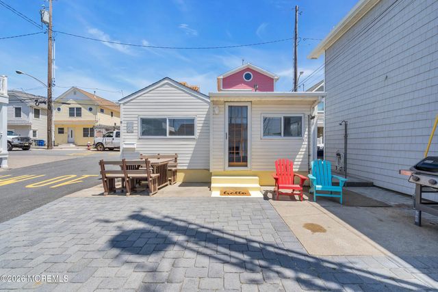 N/A, Lavallette