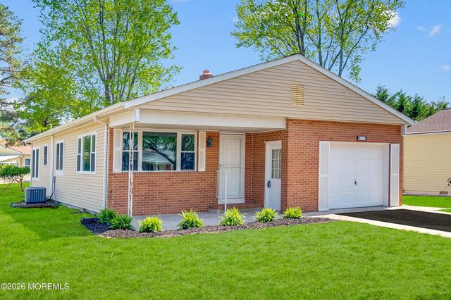 47 Normanton Court, Toms River