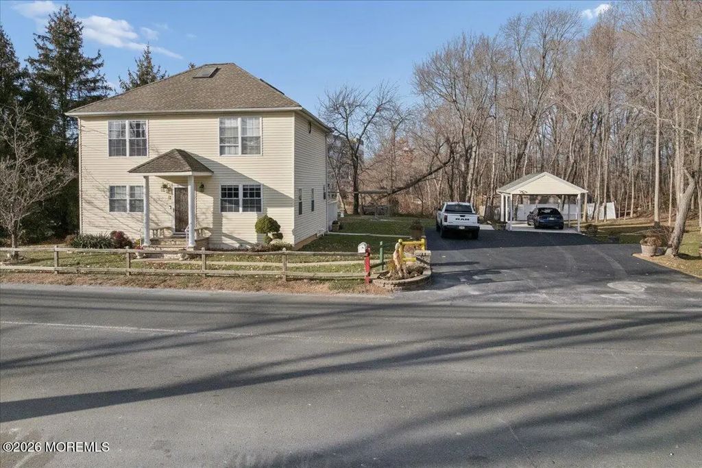 2 Cliffwood Avenue, Matawan