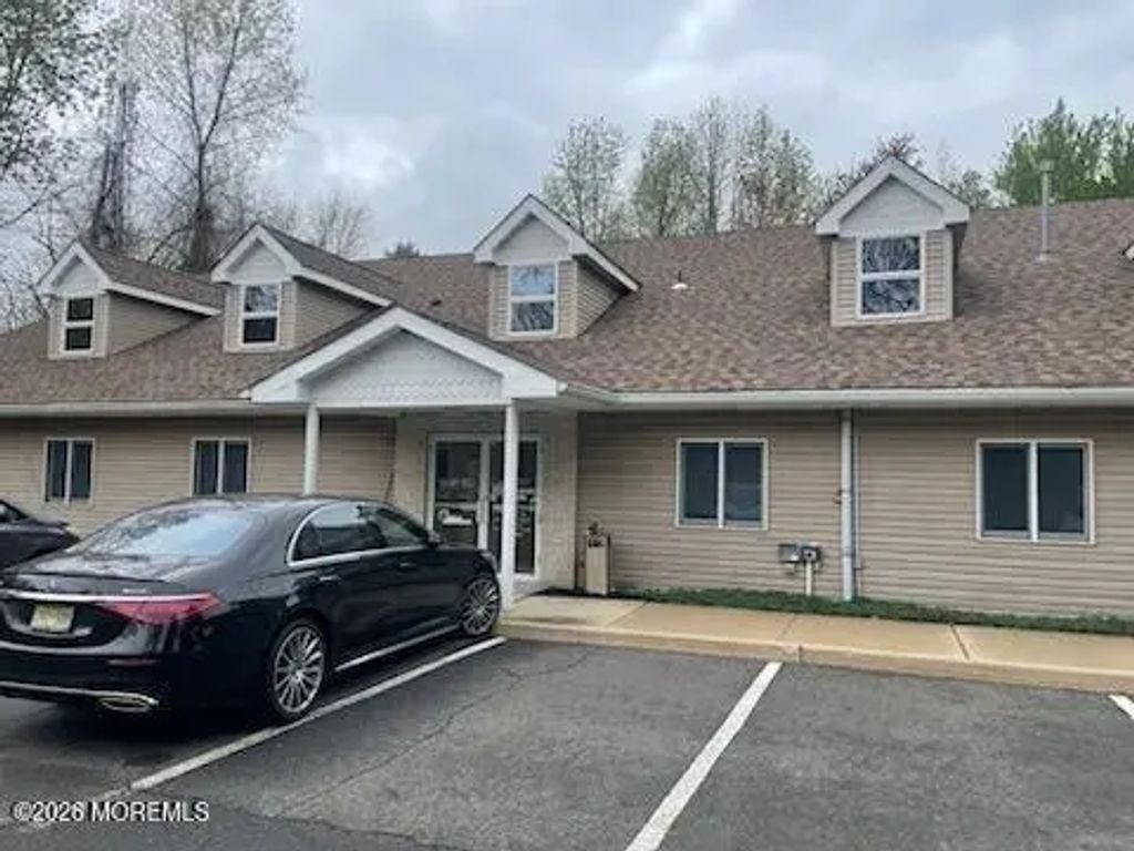 1021 W Commodore Boulevard 1, Jackson