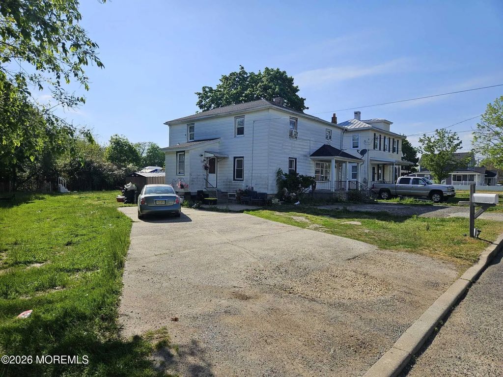 104 N Franklin Street, Landisville