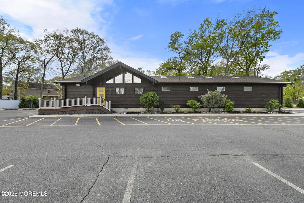 321 Lacey Road, Forked River