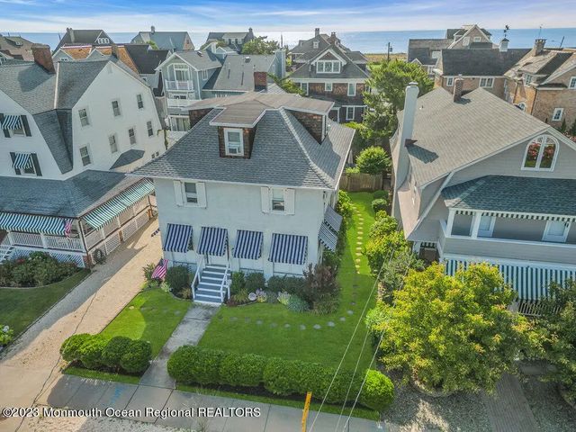 683 Main Avenue, Bay Head
