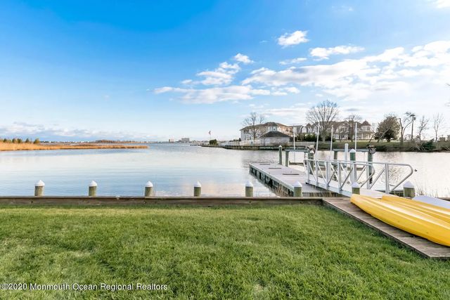 1 Horatius Way, Rumson