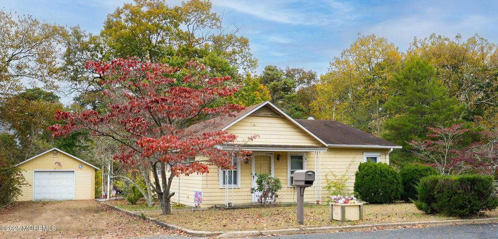 219 Kettle Creek Road, Toms River