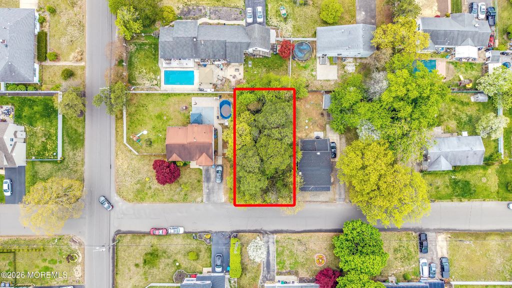 732 Lawrence Avenue, Manchester