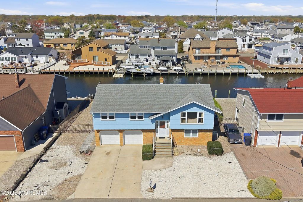 616 Baron Street, Toms River