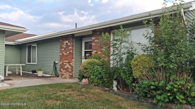 332 Quinton Drive 332c, Monroe