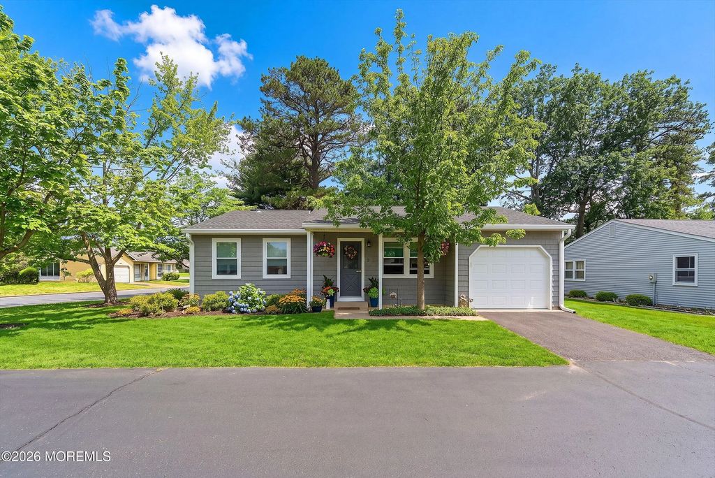 2 Berry Hill Road 72, Whiting