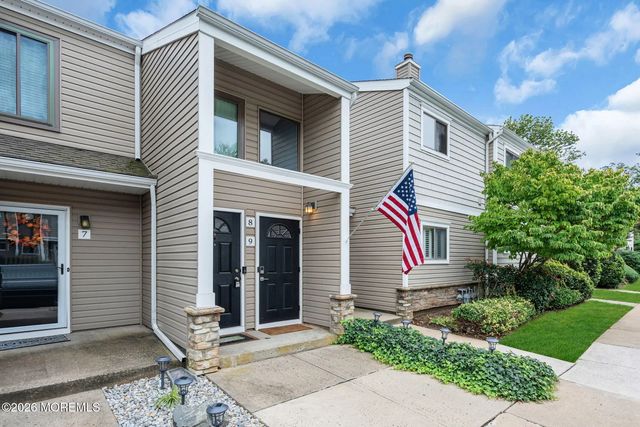 9 Gloria Court, Tinton Falls