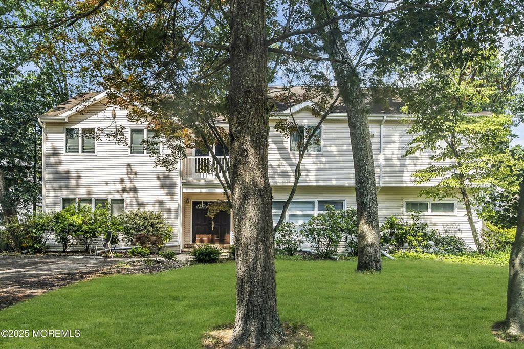 100 Case Road, Lakewood