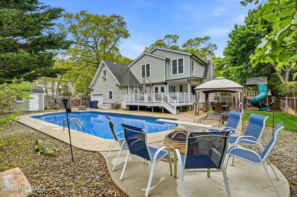 420 Wells Avenue, Oakhurst