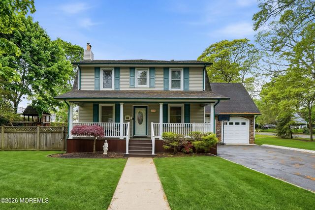 420 Wells Avenue, Oakhurst