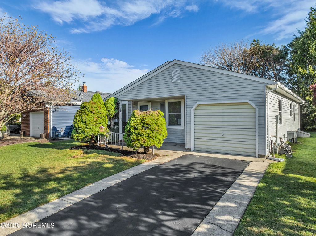 3 Madras Court, Toms River