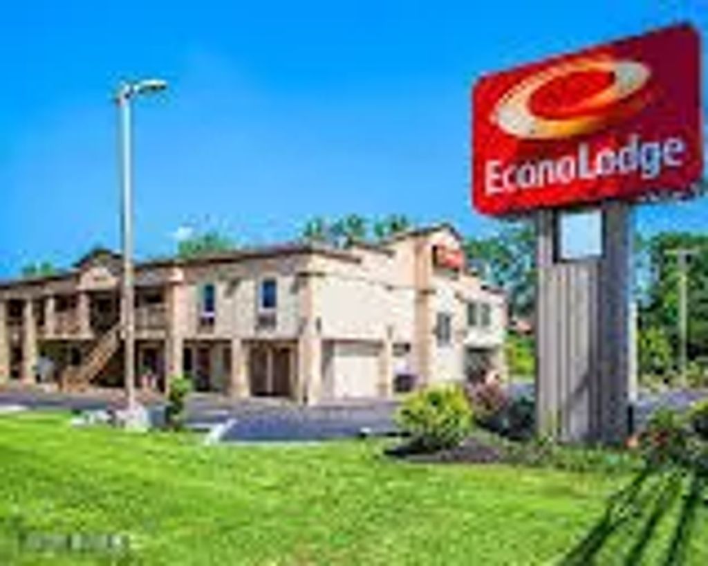 611 Fellowship Road Econo Lodge, Mount Laurel