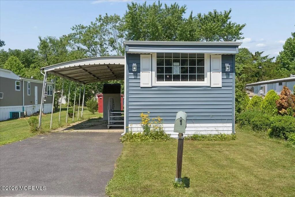 61 Alissa Terrace, Jackson