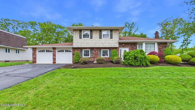 30 Livingston Drive, Howell