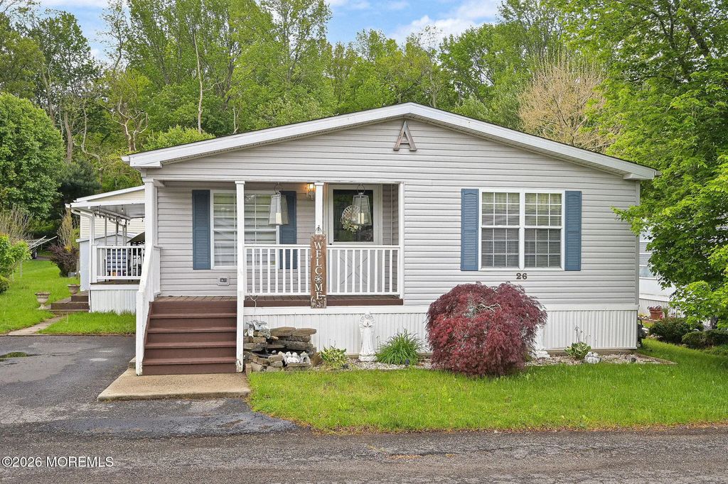 26 Village Road, Morganville