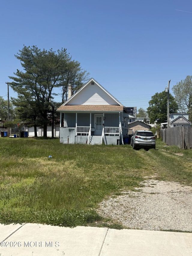 209 Chicago Avenue, Egg Harbor City