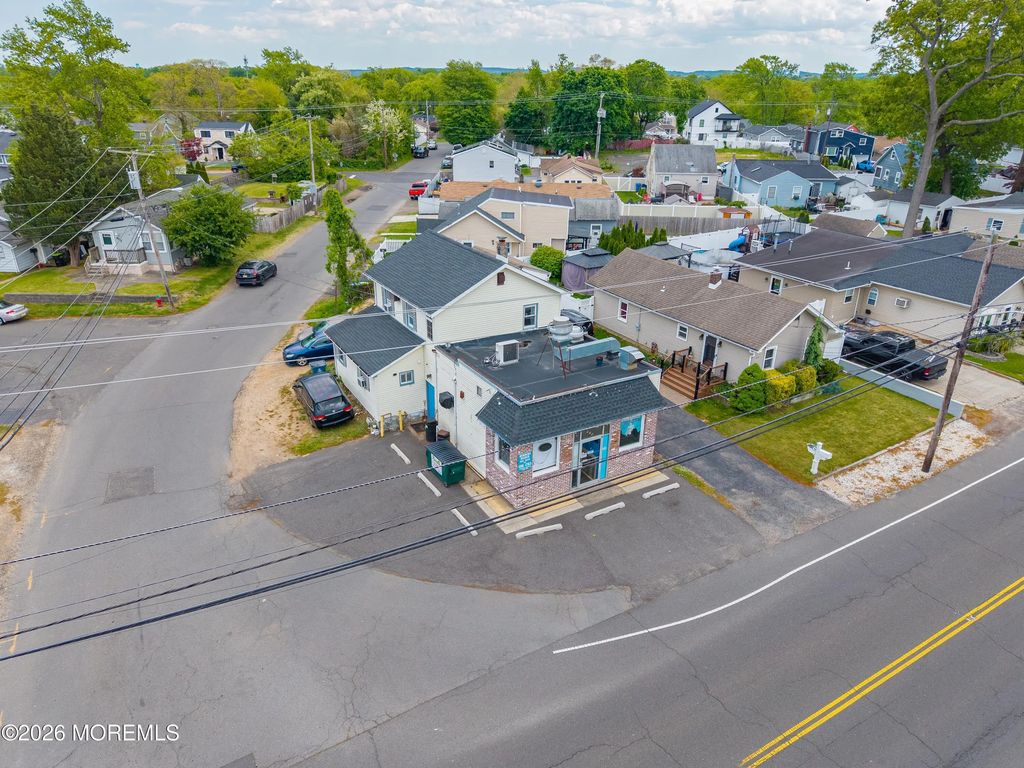 715 Laurence Parkway, South Amboy